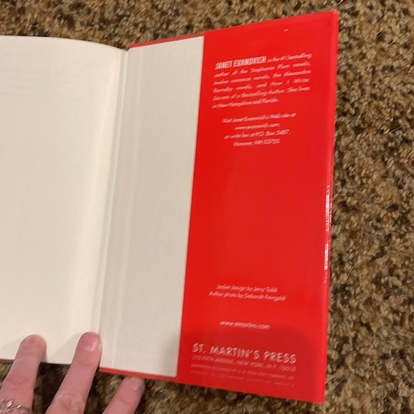 📚2/$14; 3/$16; 4/$18; 5/$20 ADD $2 for any additional books! ENJOY📚📚📚 - Picture 5 of 8